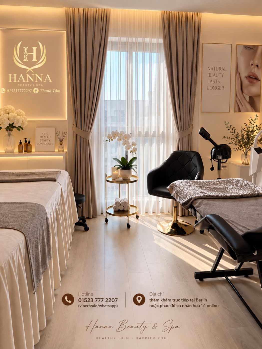 Phòng trị liệu ngập nắng với rèm và hoa lan
